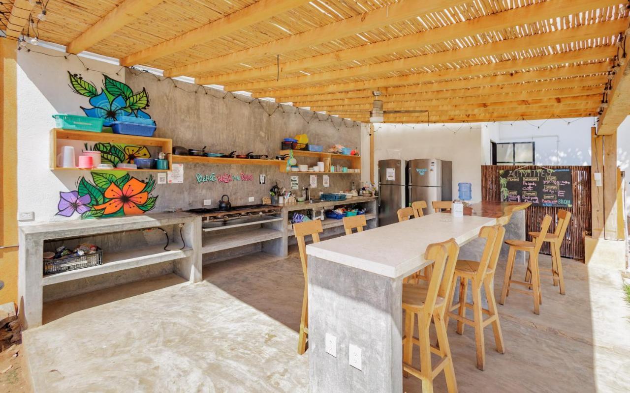 Hostel Surfnest Tamarindos Brisas de Zicatela Exteriér fotografie